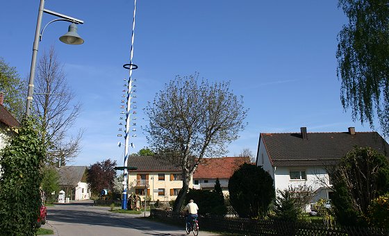 Puchheim-Bahnhof und Puchheim-Ort